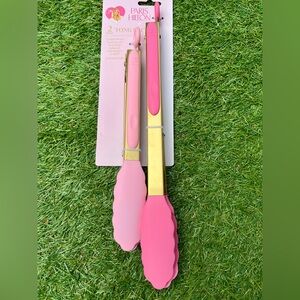 Paris Hilton Pink 2pc Tong Set